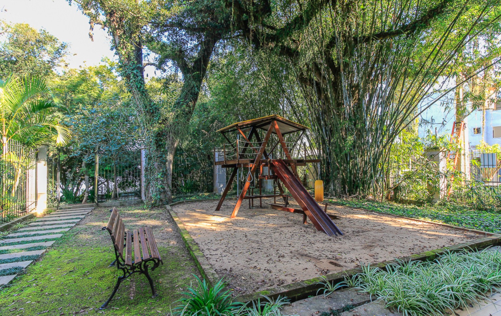 Casa, 3 quartos, 241 m² - Foto 41