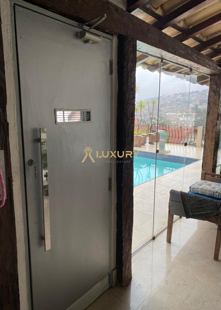 Casa à venda com 4 quartos, 394m² - Foto 5