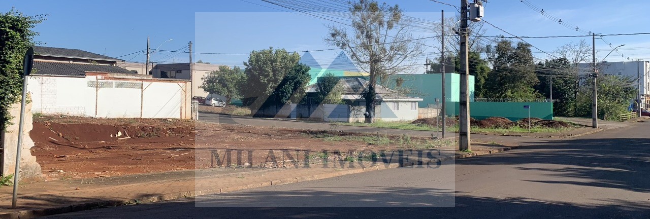 Terreno de esquina à venda!!! a 800m da principal avenida de