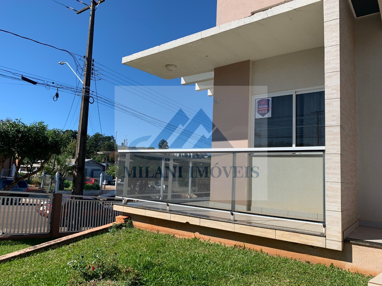 Casa à venda!!! 3 quartos sendo 1 suíte, 2 salas, 3 banheiro