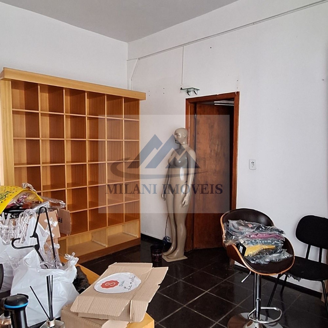 Sala comercial para locação!!! 1 sala, 1 banheiro, 1 churras