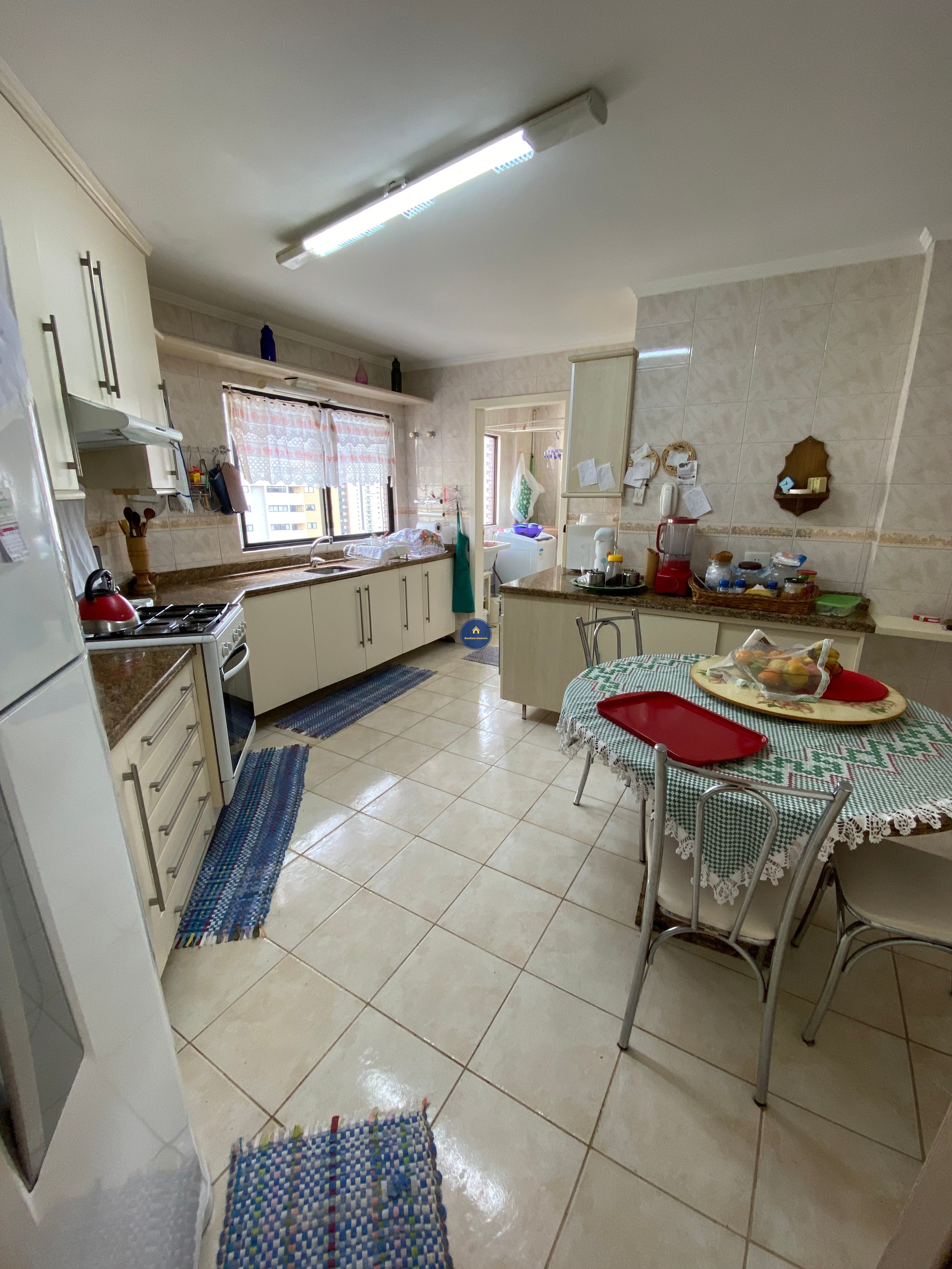 Apartamento, 3 quartos, 164 m² - Foto 2