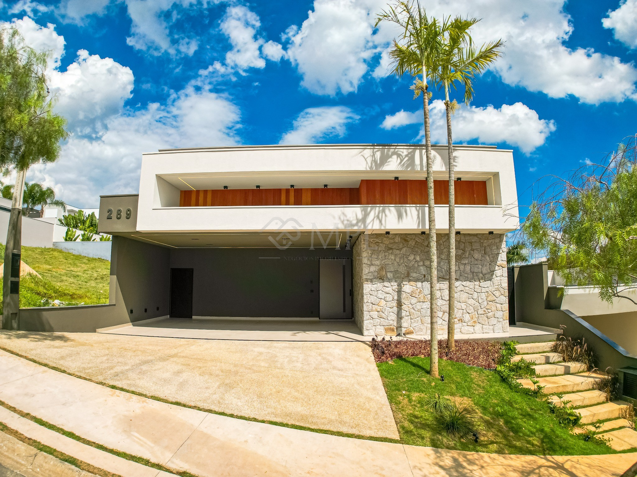 Casa de Condomínio, 4 quartos - Foto 1