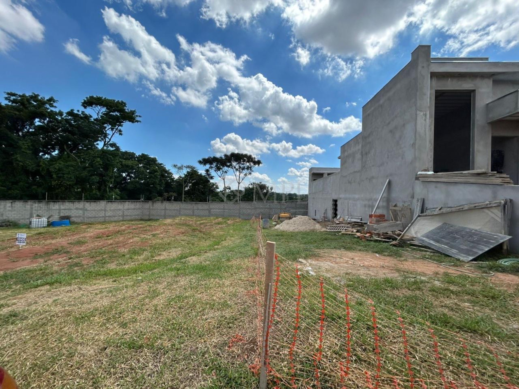 Terreno, 306 m² - Foto 1