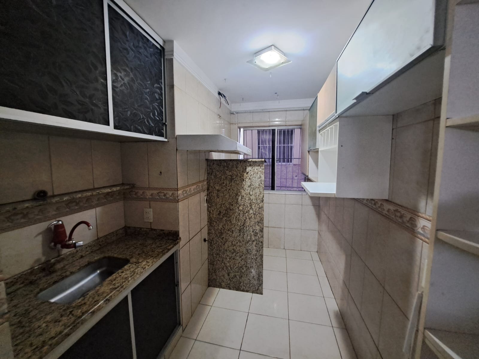 Apartamento para Comprar em ATAÍDE - VILA VELHA - ES