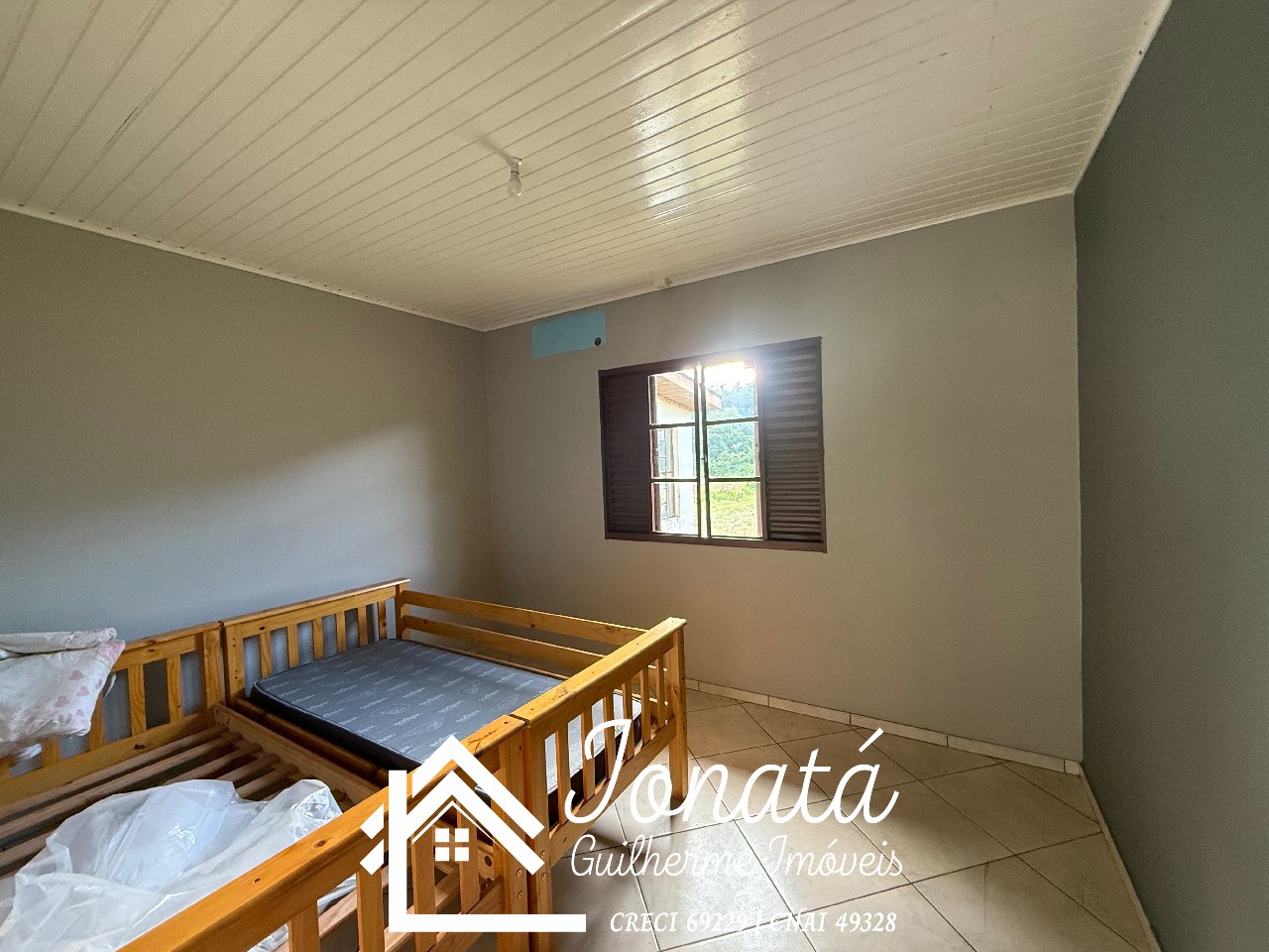 Casa à venda em Vale Real-RS, bairro Imigrante: 6 quartos, 2 banheiros, 283,40 m² - Imperdível oportunidade!