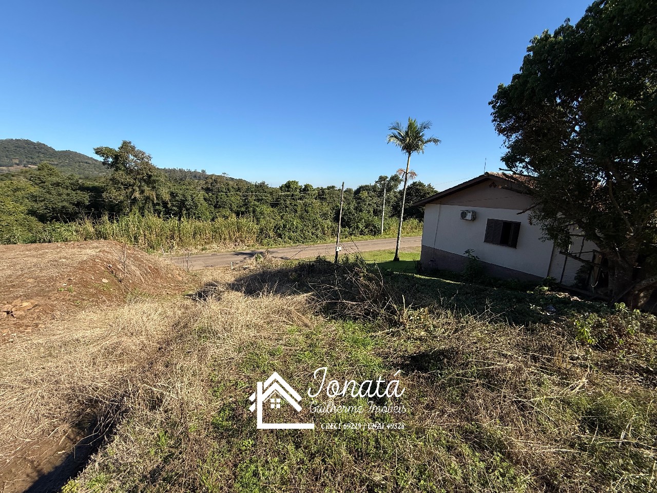 AREA Residencial/Comercial em FELIZ - RS, Escadinhas