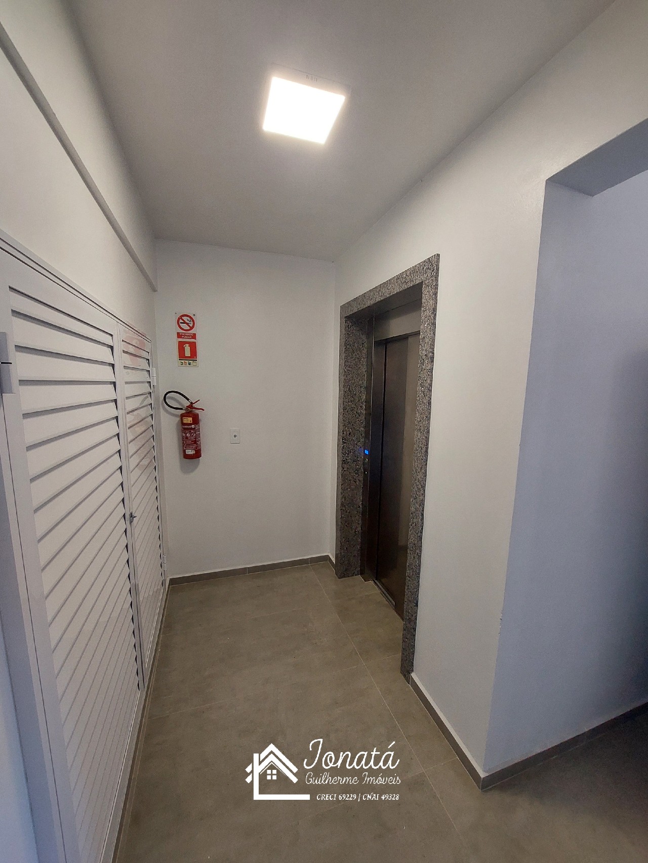 Apartamento à venda em Feliz-RS, bairro Matiel: 2 quartos, 1 sala, 1 banheiro, 1 vaga de garagem, 106,16 m² de área.