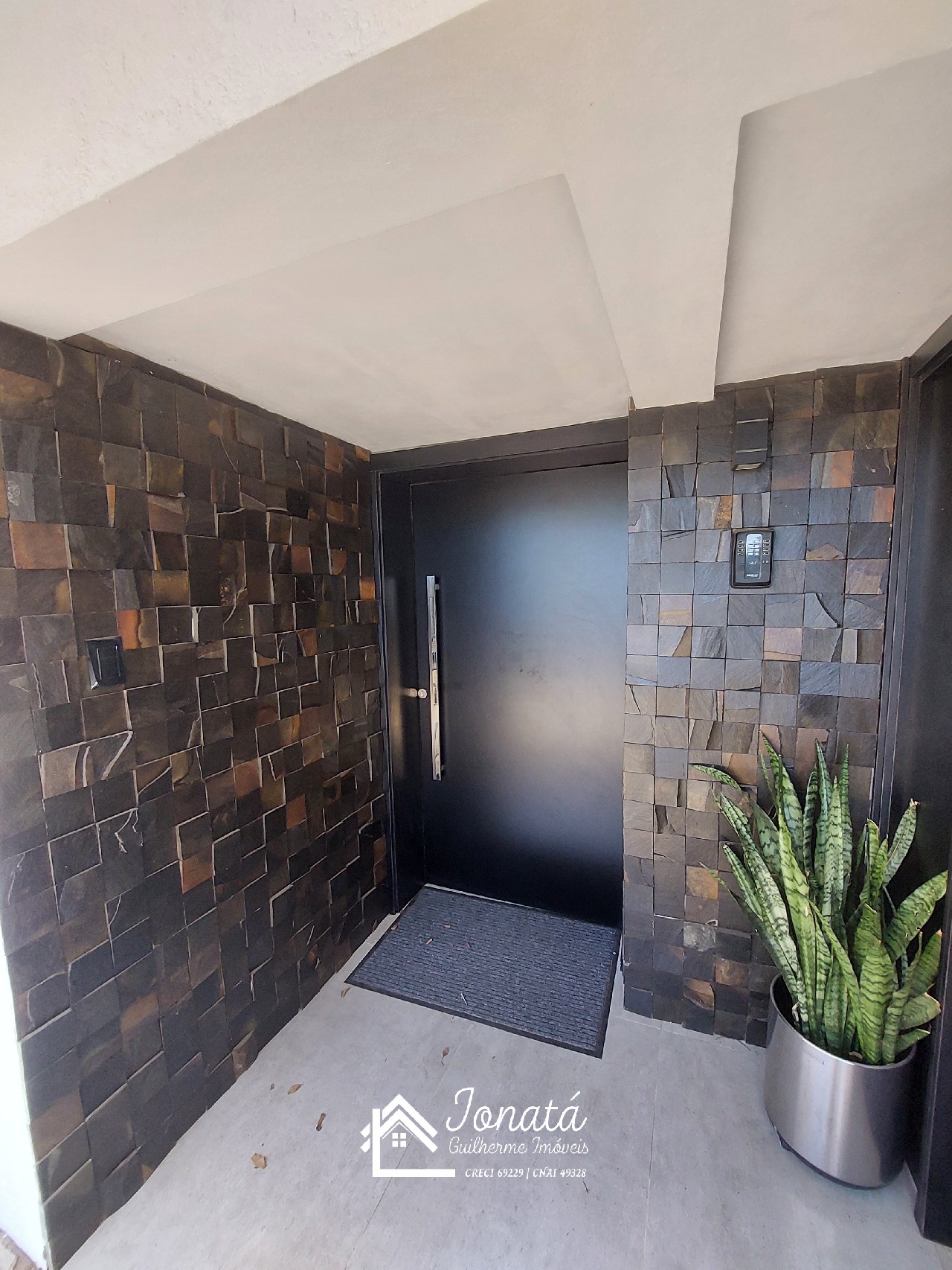 Apartamento à venda em Feliz-RS, bairro Matiel: 2 quartos, 1 sala, 1 banheiro, 1 vaga de garagem, 106,16 m² de área.