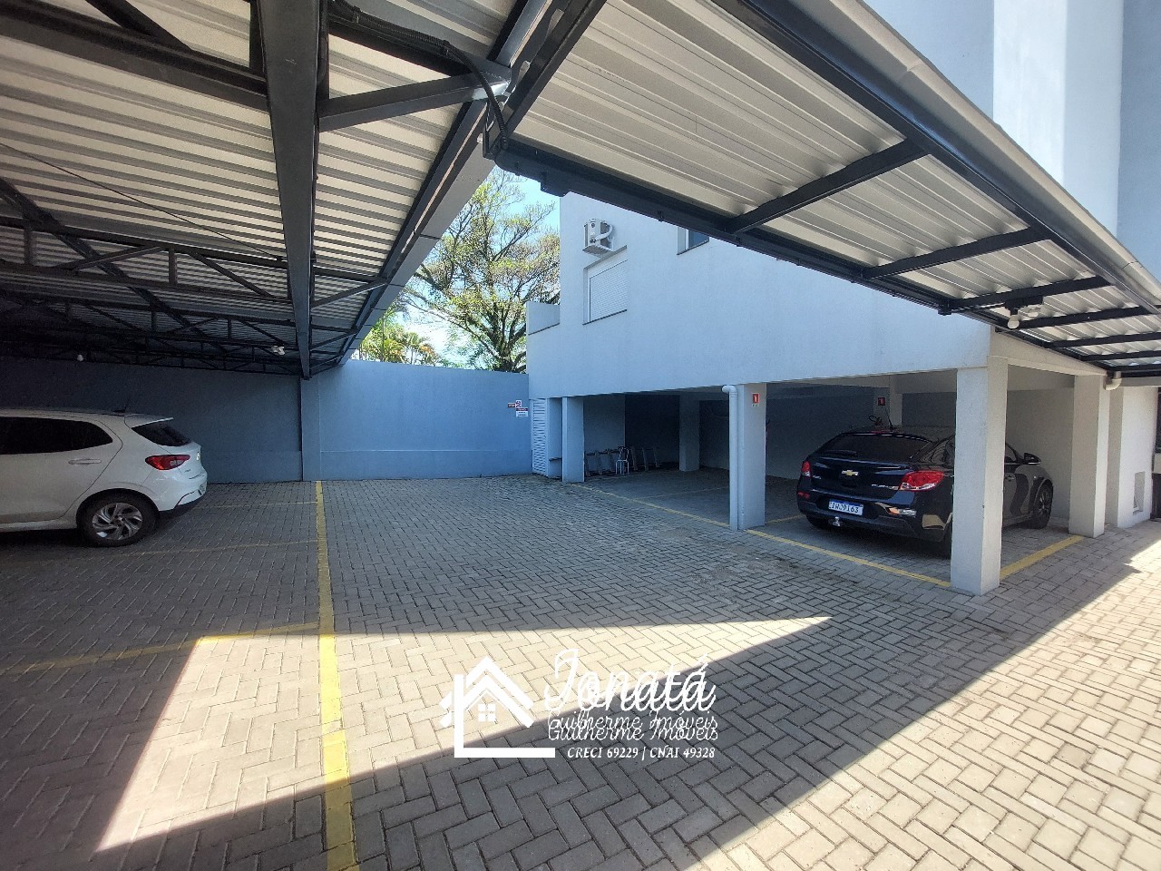 Apartamento à venda em Feliz-RS, bairro Matiel: 2 quartos, 1 suíte, 1 sala, 1 banheiro, 1 vaga de garagem, 93,12m². Venha conferir!