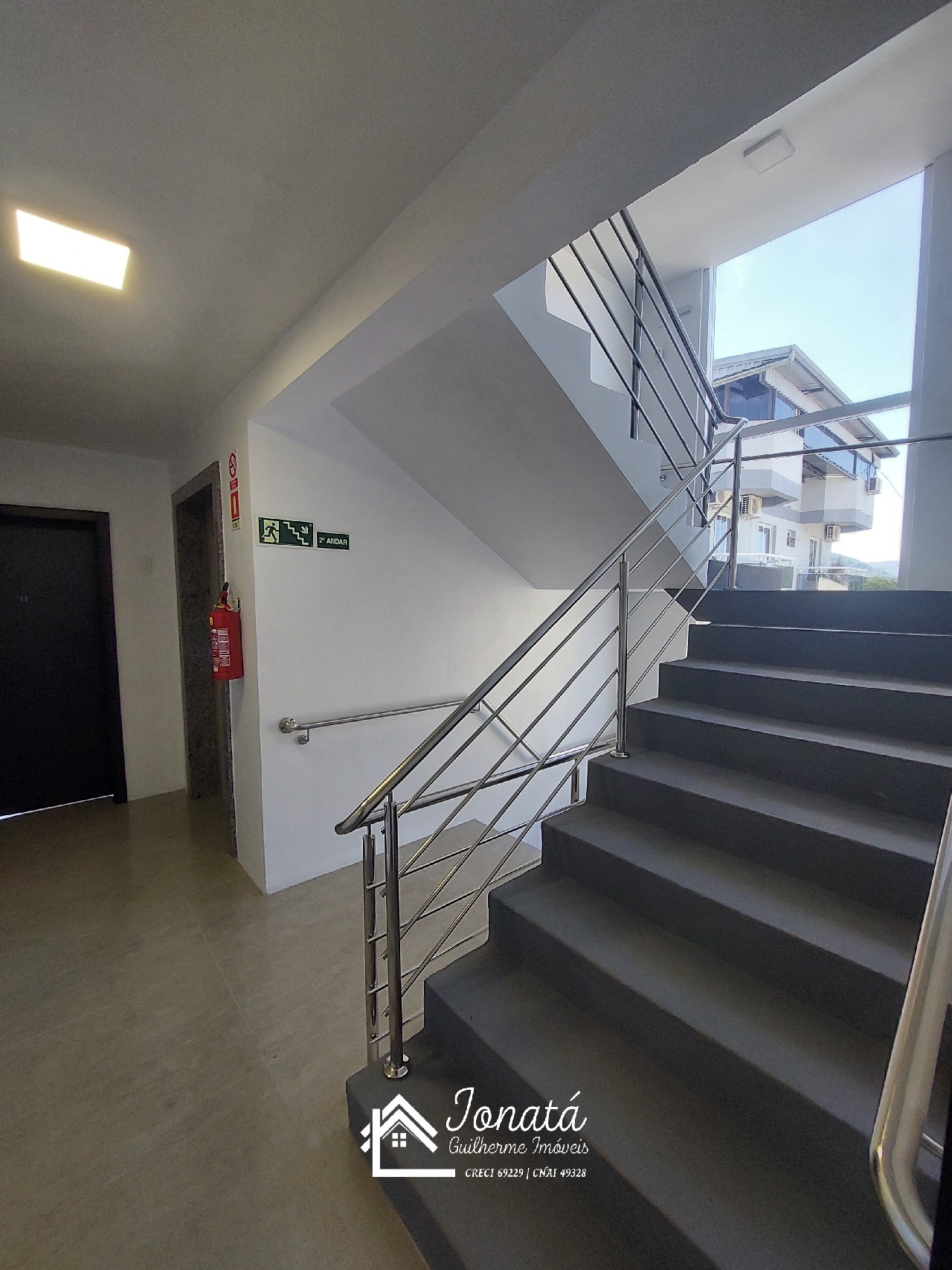 Apartamento à venda em Feliz-RS, bairro Matiel: 2 quartos, 1 sala, 1 banheiro, 1 vaga de garagem, 106,16 m² de área.