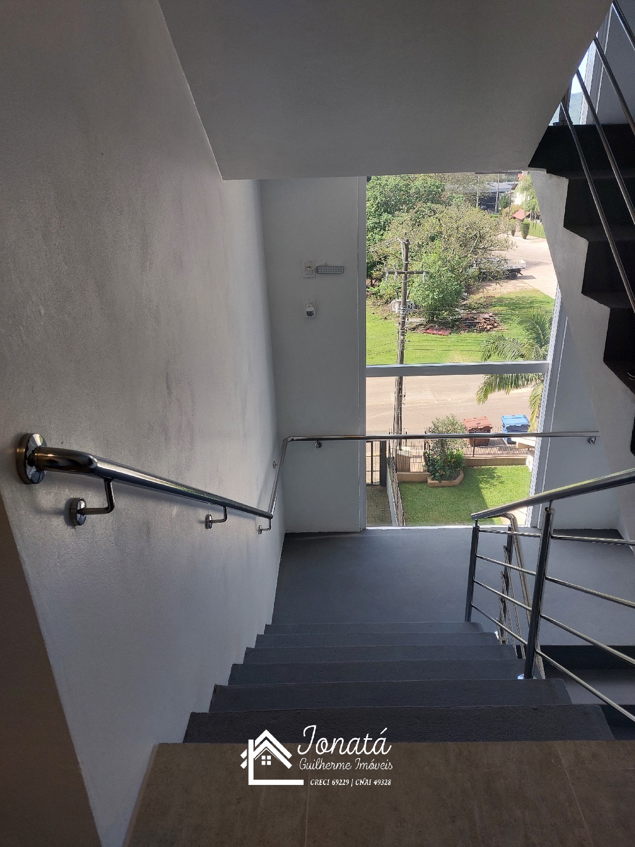 Apartamento à venda em Feliz-RS, bairro Matiel: 2 quartos, 1 suíte, 1 sala, 1 banheiro, 1 vaga, 93,12m². Venha conferir!
