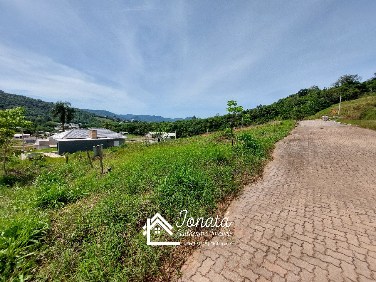 Terreno à venda em feliz-rs, bairro vale do hermes, com 450m