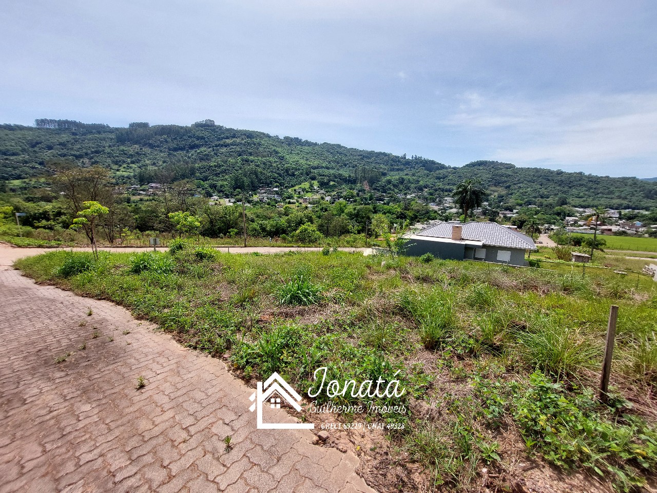 Terreno à venda em feliz-rs, bairro vale do hermes, com 450m