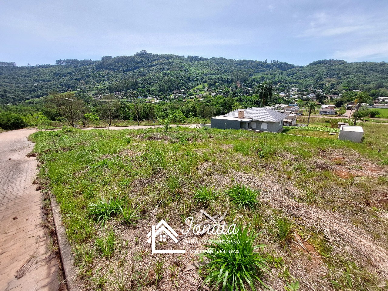 Terreno à venda em feliz-rs, bairro vale do hermes, com 450m