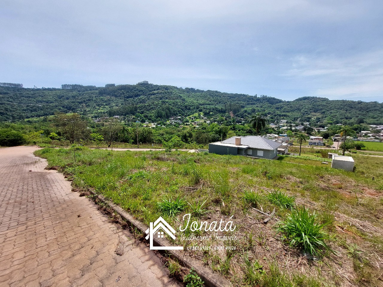 Terreno à venda em feliz-rs, bairro vale do hermes, com 450m