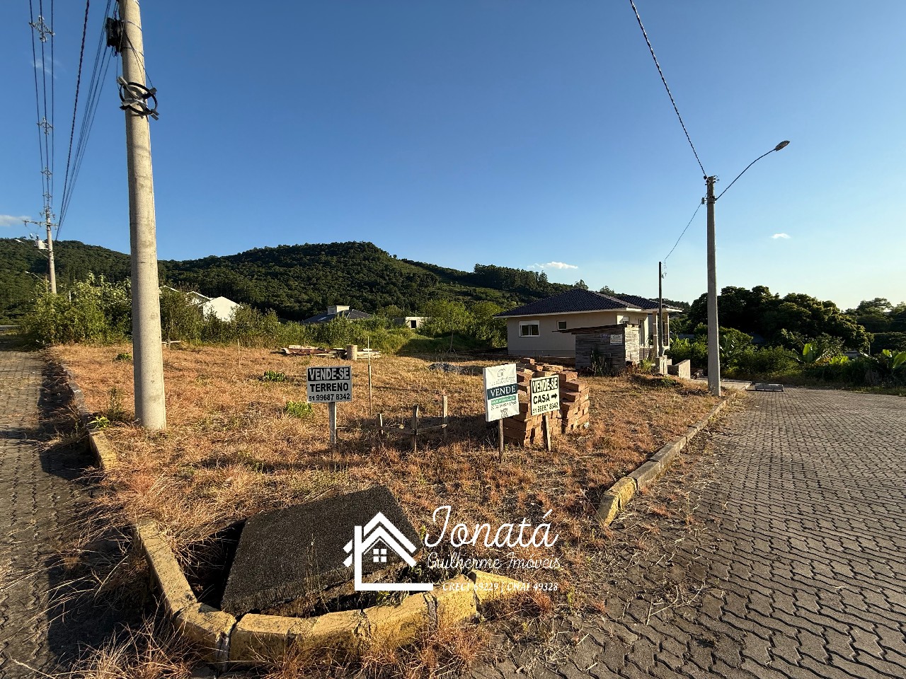 Terreno à venda em feliz-rs, bairro matiel: 2 quartos, 1 sal