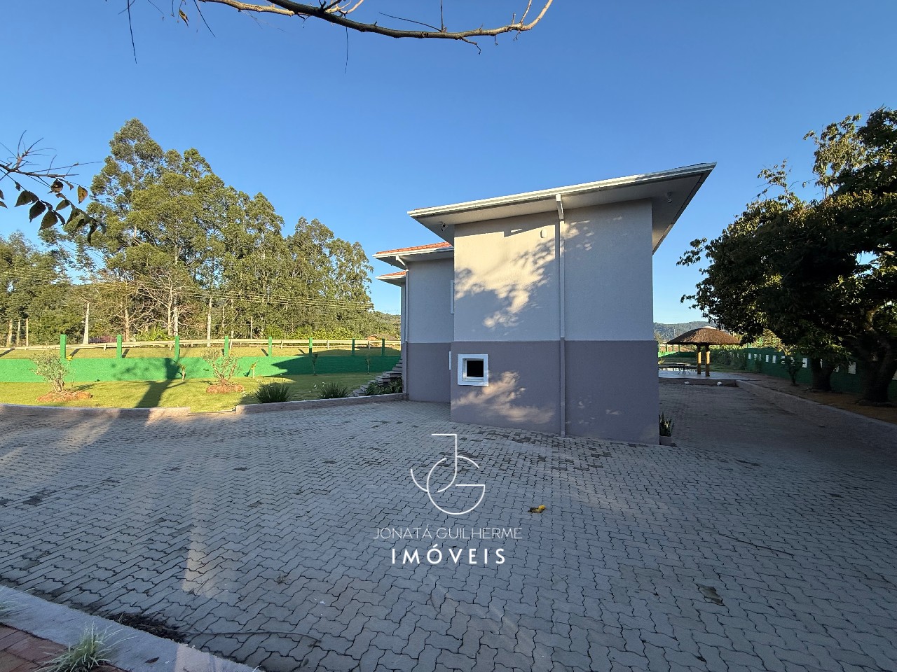 Imperdível! Casa à venda em Feliz-RS, bairro Picada Cará: 4 quartos, 1 suíte, 1 sala, 3 banheiros, 1 vaga de garagem. Aproveite!