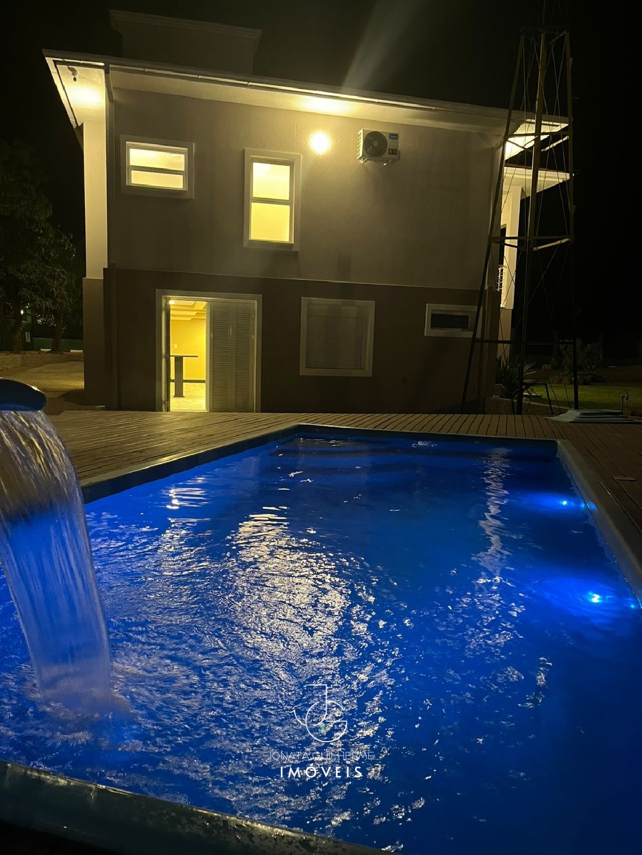 Imperdível! Casa à venda em Feliz-RS, bairro Picada Cará: 4 quartos, 1 suíte, 1 sala, 3 banheiros, 1 vaga de garagem. Aproveite!