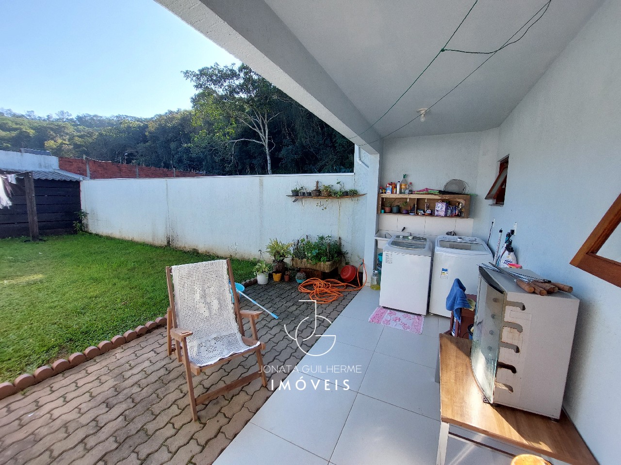 Imperdível: Casa à venda em Bom Princípio-RS, bairro Santa Teresinha, 2 quartos, 2 salas, 2 banheiros, 2 vagas, 130,22 m².