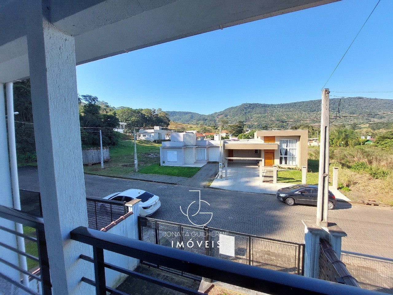 Imperdível: Casa à venda em Bom Princípio-RS, bairro Santa Teresinha, 2 quartos, 2 salas, 2 banheiros, 2 vagas, 130,22 m².