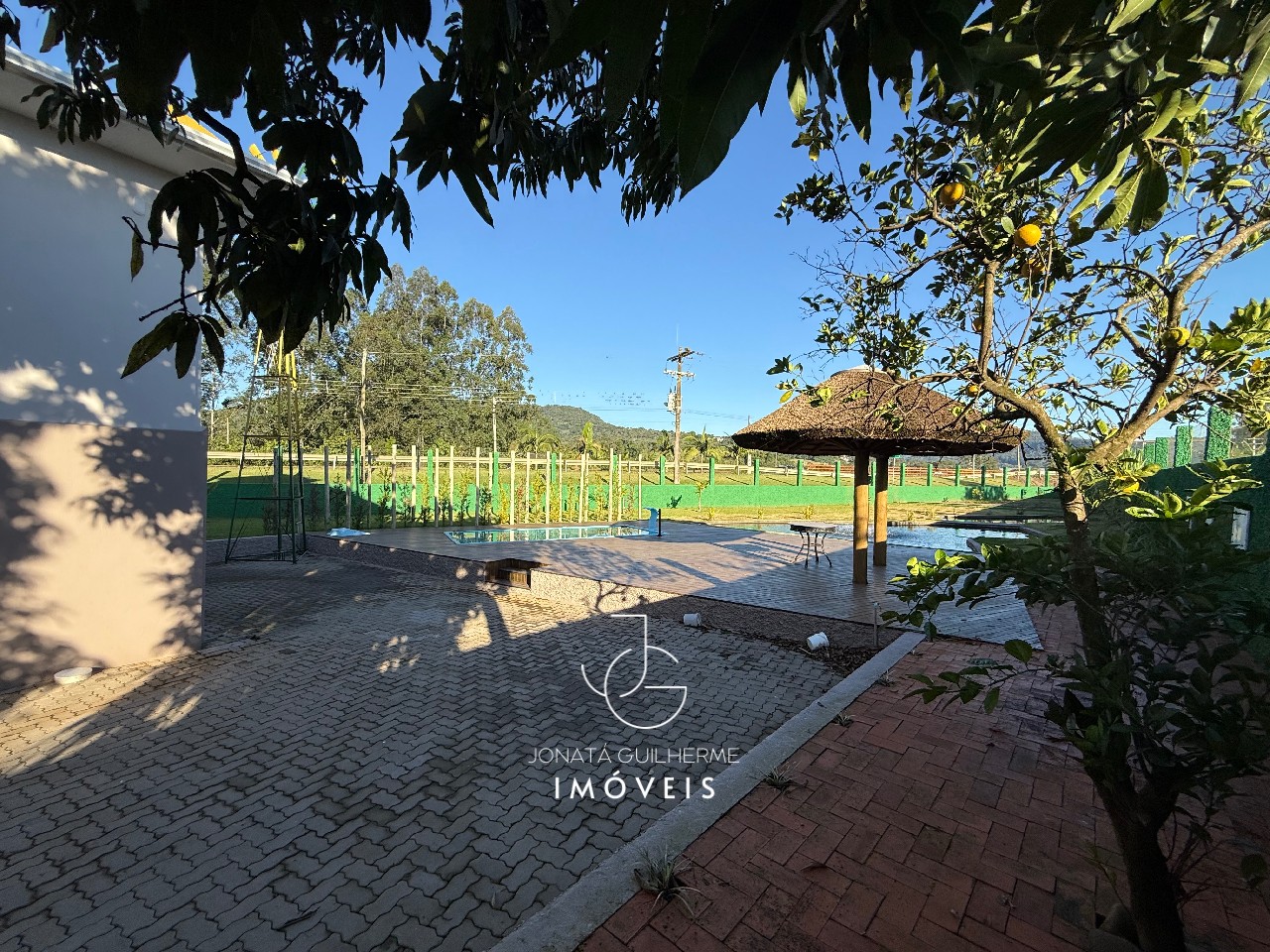Imperdível! Casa à venda em Feliz-RS, bairro Picada Cará: 4 quartos, 1 suíte, 1 sala, 3 banheiros, 1 vaga de garagem. Aproveite!