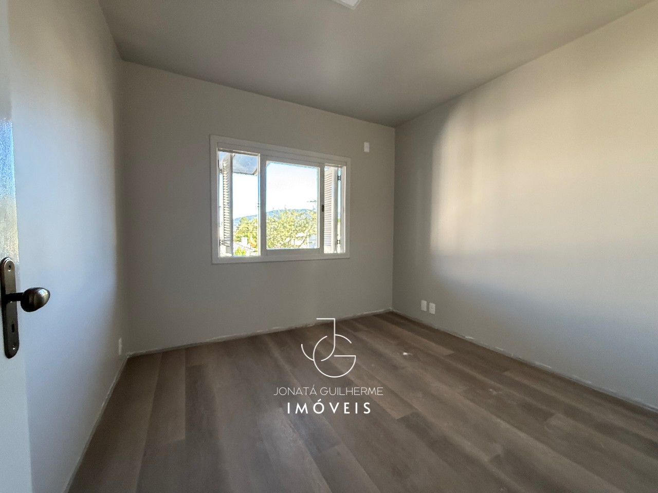 Apartamento à venda em feliz-rs, vila rica: 3 quartos, 1 suí