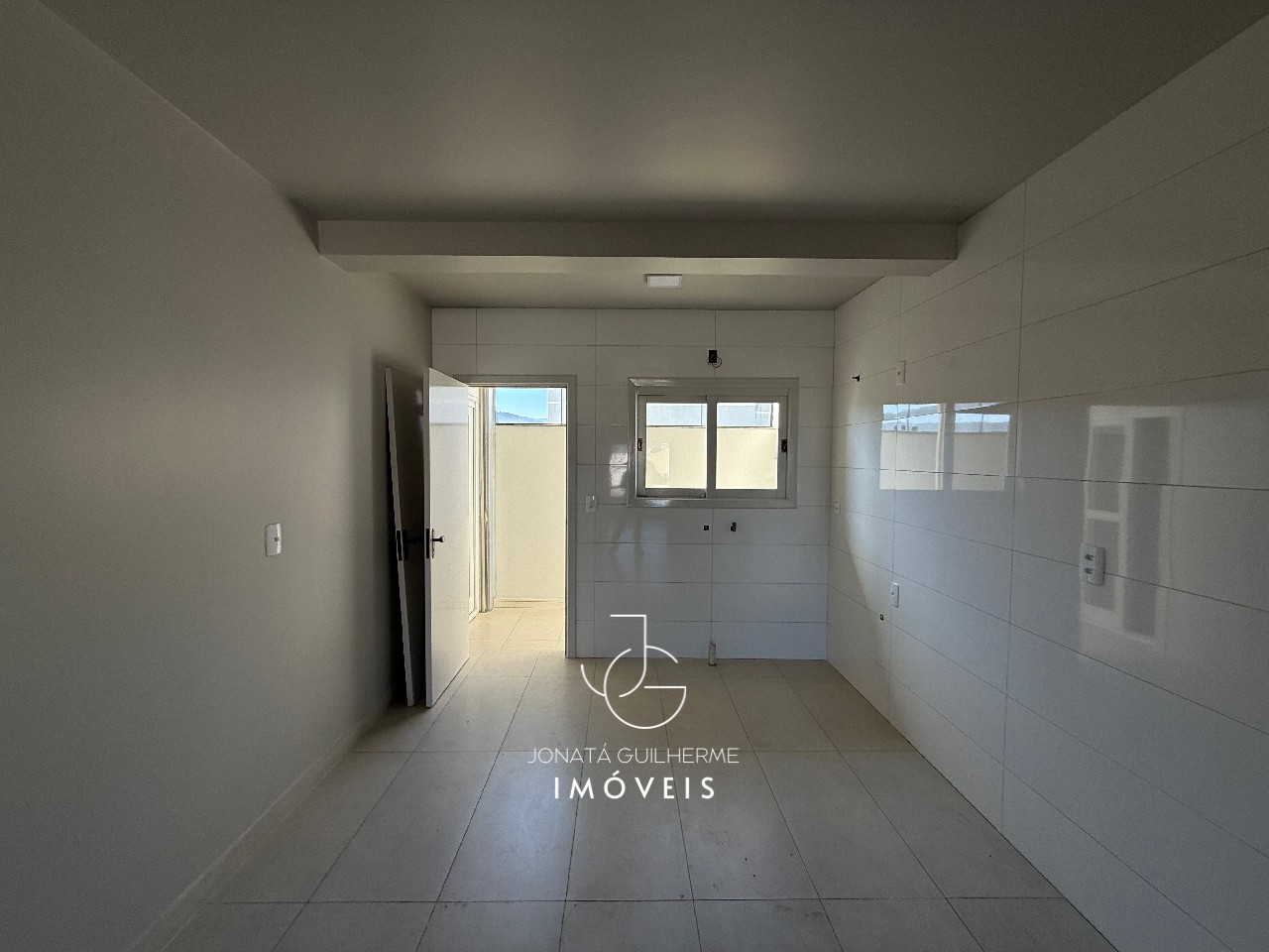 Apartamento à venda em feliz-rs, vila rica: 3 quartos, 1 suí