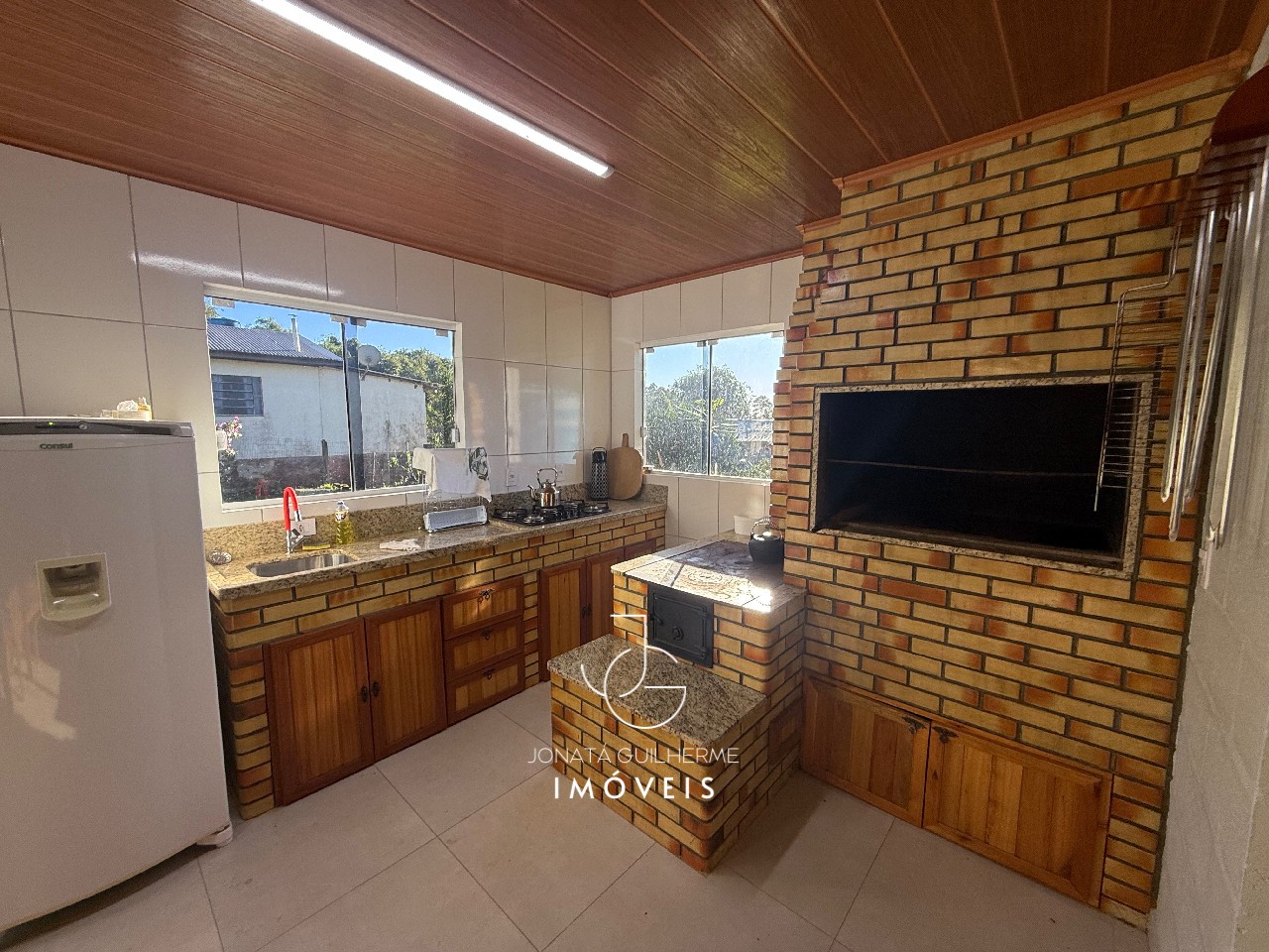 Oportunidade única: Sítio à venda em Feliz-RS, bairro Morro das Batatas, com 1 quarto, 1 sala, 1 banheiro e 40.000m² de área.