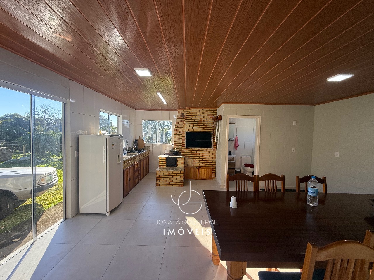 Oportunidade única: Sítio à venda em Feliz-RS, bairro Morro das Batatas, com 1 quarto, 1 sala, 1 banheiro e 40.000m² de área.