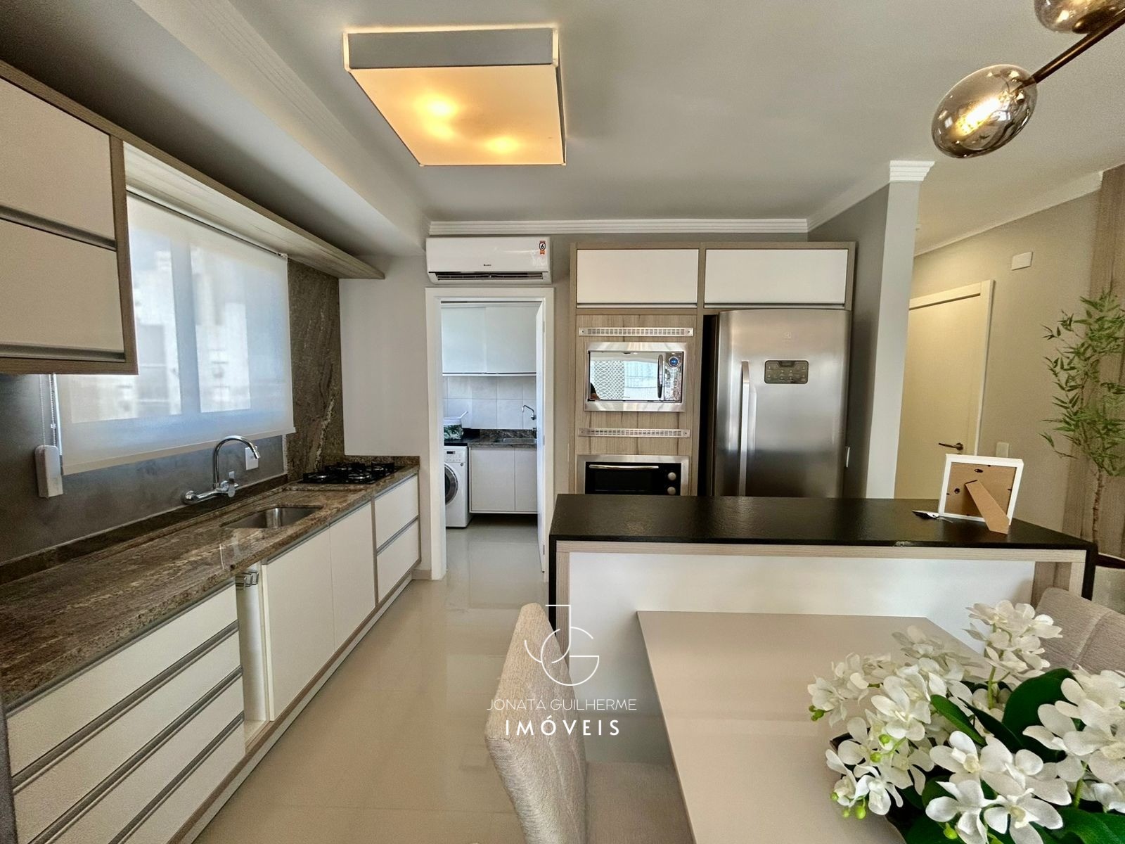 Apartamento de 3 quartos com suíte e vaga de garagem na zona