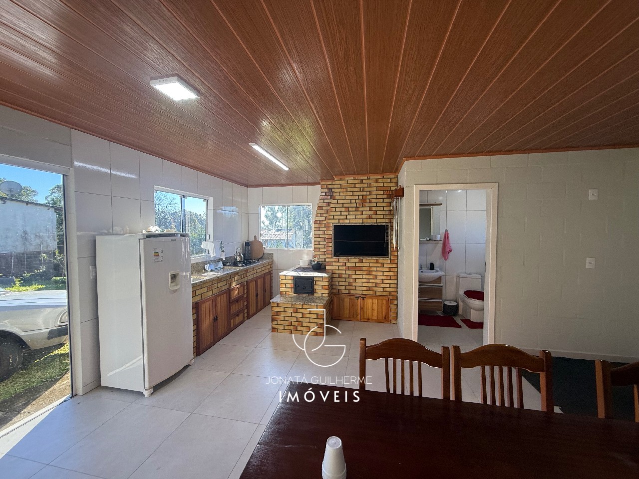 Oportunidade única: Sítio à venda em Feliz-RS, bairro Morro das Batatas, com 1 quarto, 1 sala, 1 banheiro e 40.000m² de área.