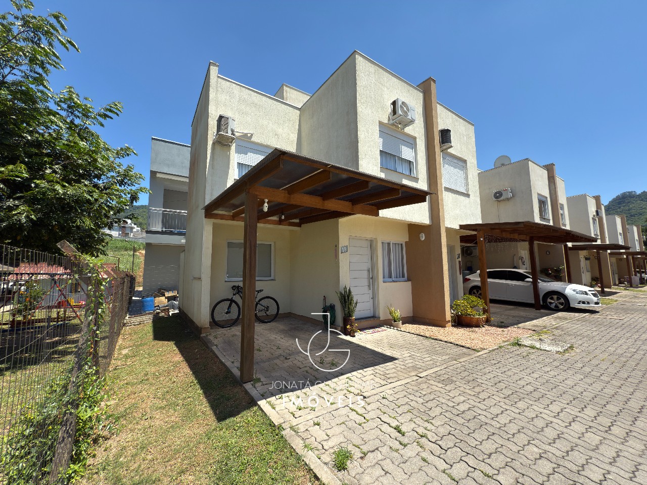 Casa em condomínio à venda no centro de feliz-rs: 2 quartos,