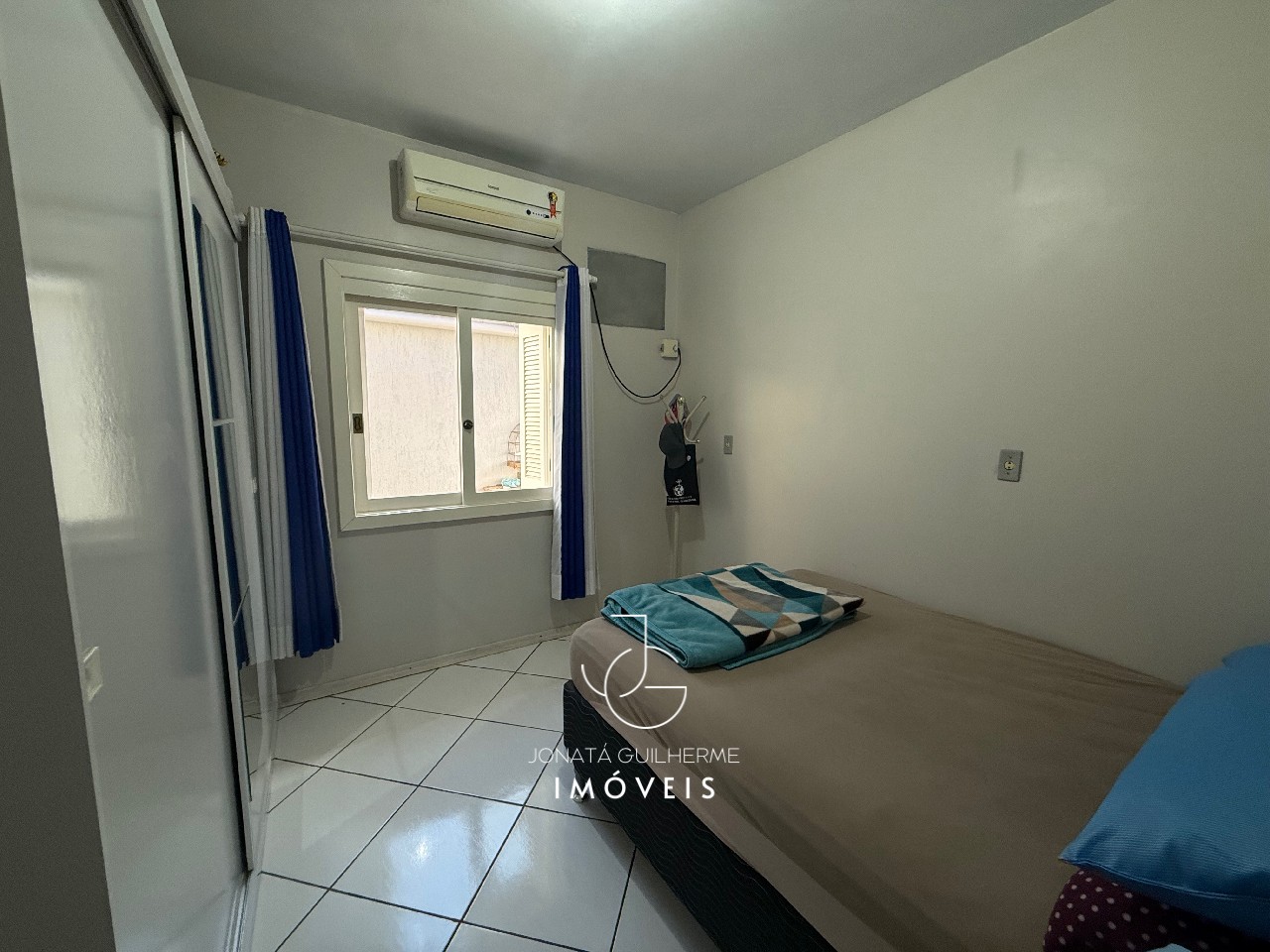 Imóvel de Alto Padrão à Venda em Feliz-RS: Casa na Vila Rica com 3 quartos, 1 sala, 2 banheiros, 3 vagas de garagem, 103,50 m².