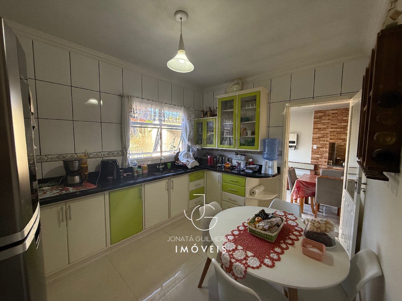 Imóvel de Alto Padrão à Venda em Feliz-RS: Casa na Vila Rica com 3 quartos, 1 sala, 2 banheiros, 3 vagas de garagem, 103,50 m².