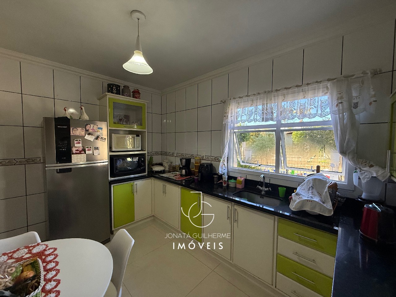 Imóvel de Alto Padrão à Venda em Feliz-RS: Casa na Vila Rica com 3 quartos, 1 sala, 2 banheiros, 3 vagas de garagem, 103,50 m².