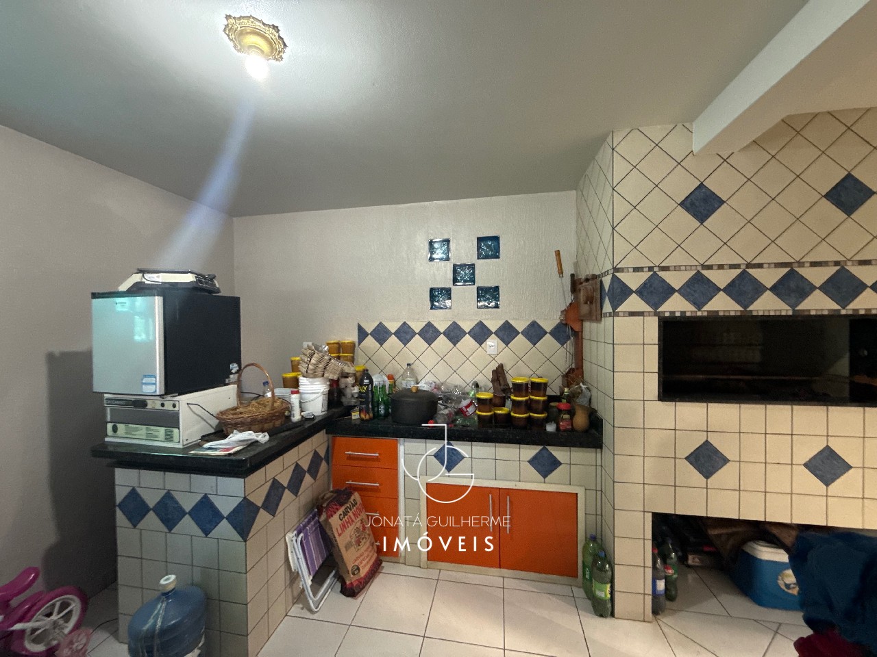 Imóvel de Alto Padrão à Venda em Feliz-RS: Casa na Vila Rica com 3 quartos, 1 sala, 2 banheiros, 3 vagas de garagem, 103,50 m².