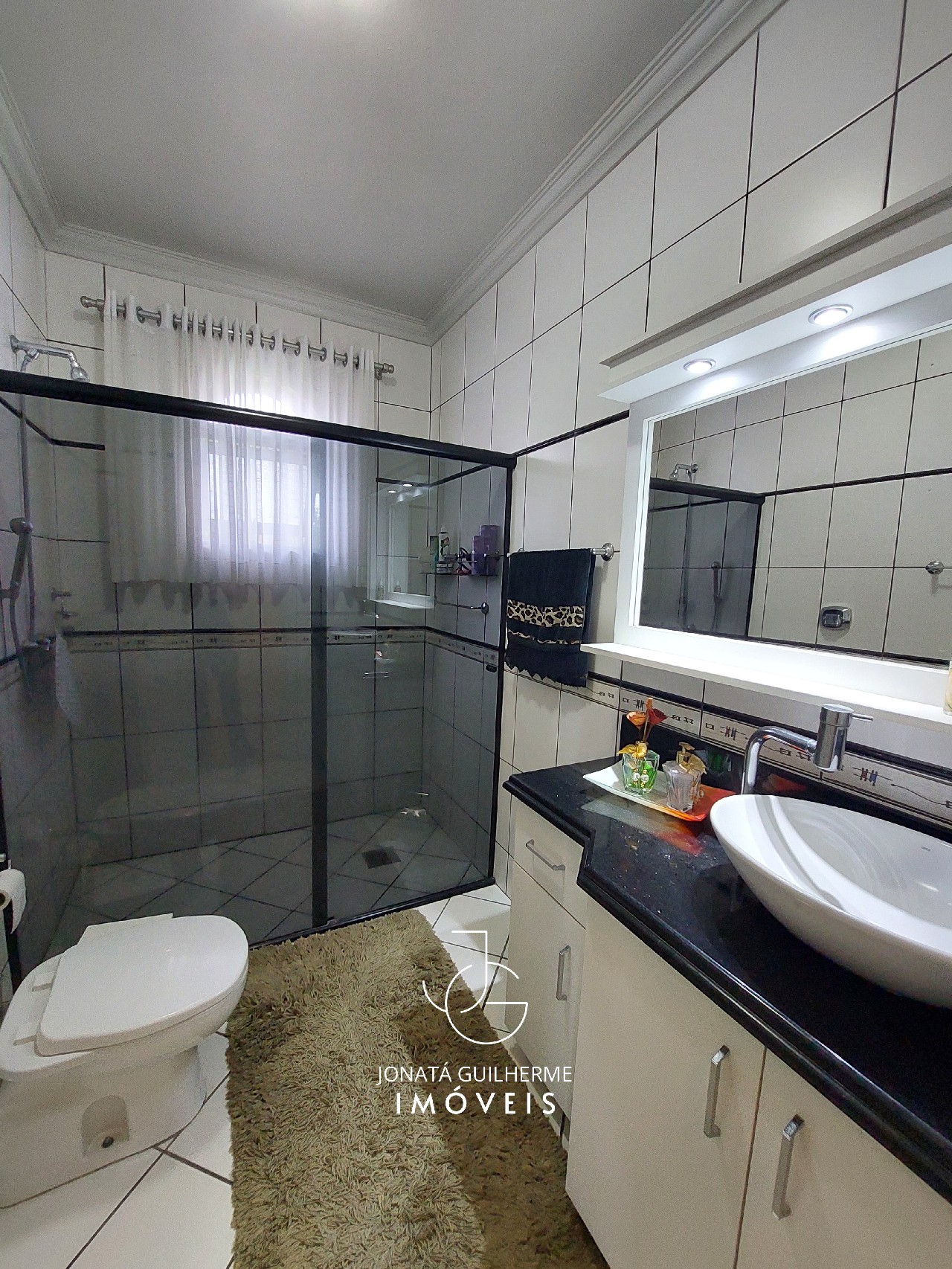 Imperdível: casa à venda no centro de feliz-rs com 4 quartos