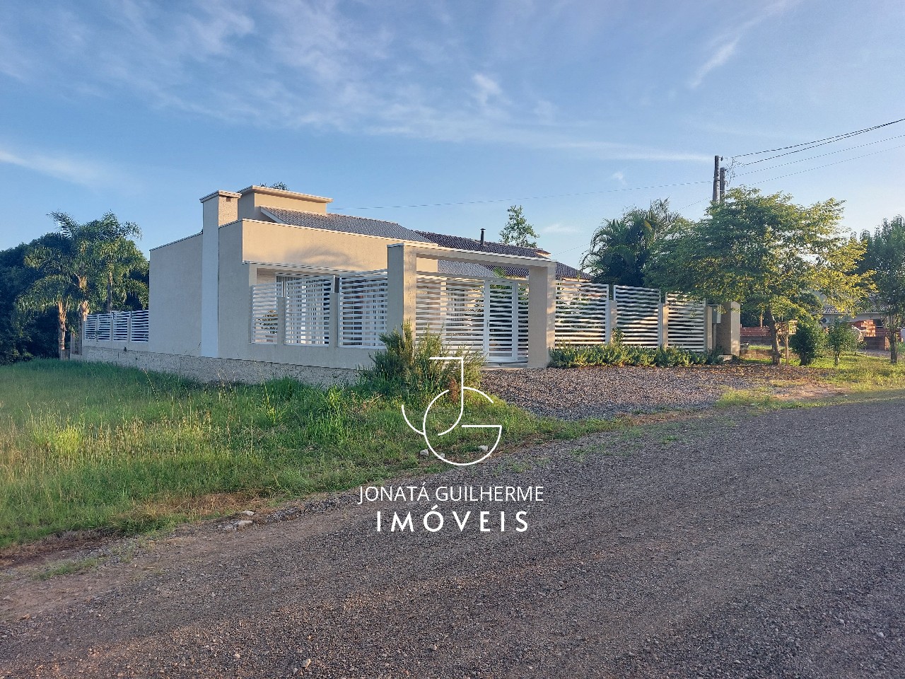 Imperdível oportunidade de investimento: casa à venda em fel