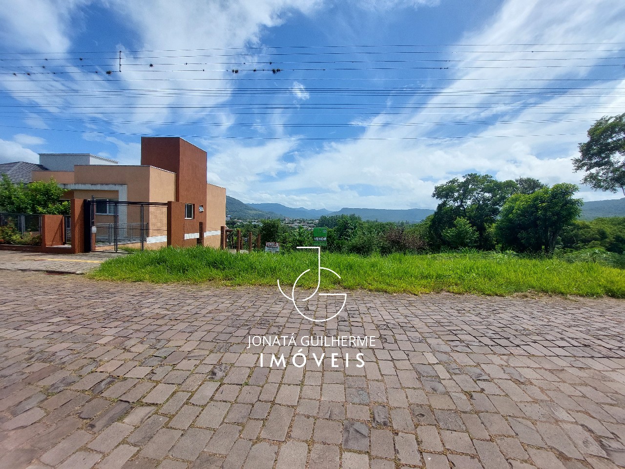 Terreno à venda em feliz-rs, bairro matiel, com 450m² de áre