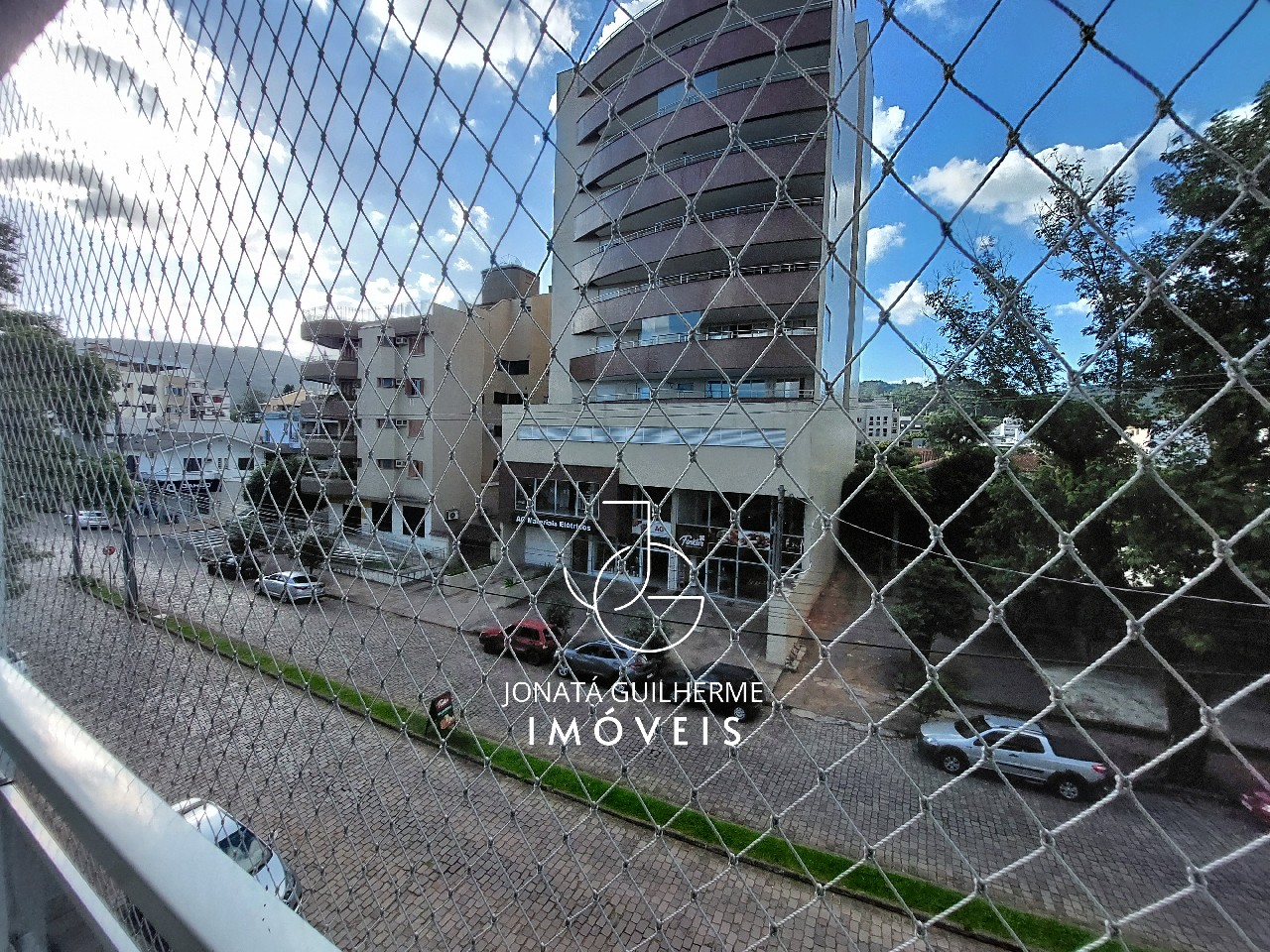 Imperdível apartamento à venda no centro de feliz-rs: 2 quar