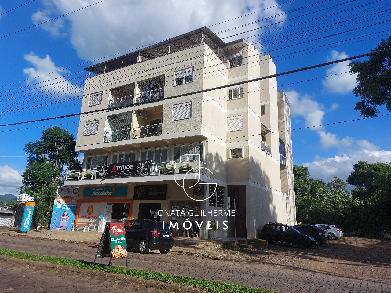 Imperdível apartamento à venda no centro de feliz-rs: 2 quar