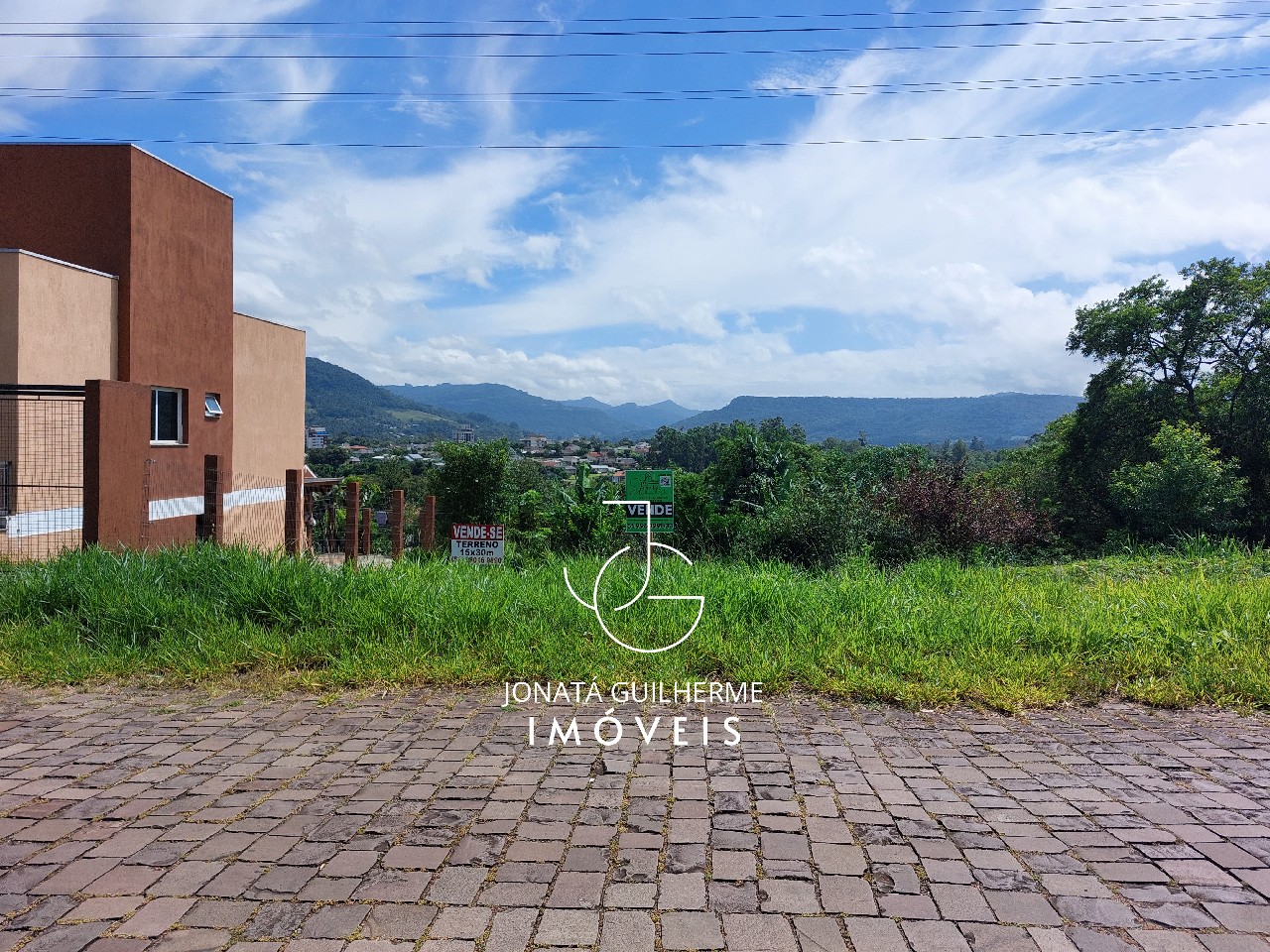 Terreno à venda em feliz-rs, bairro matiel, com 450m² de áre