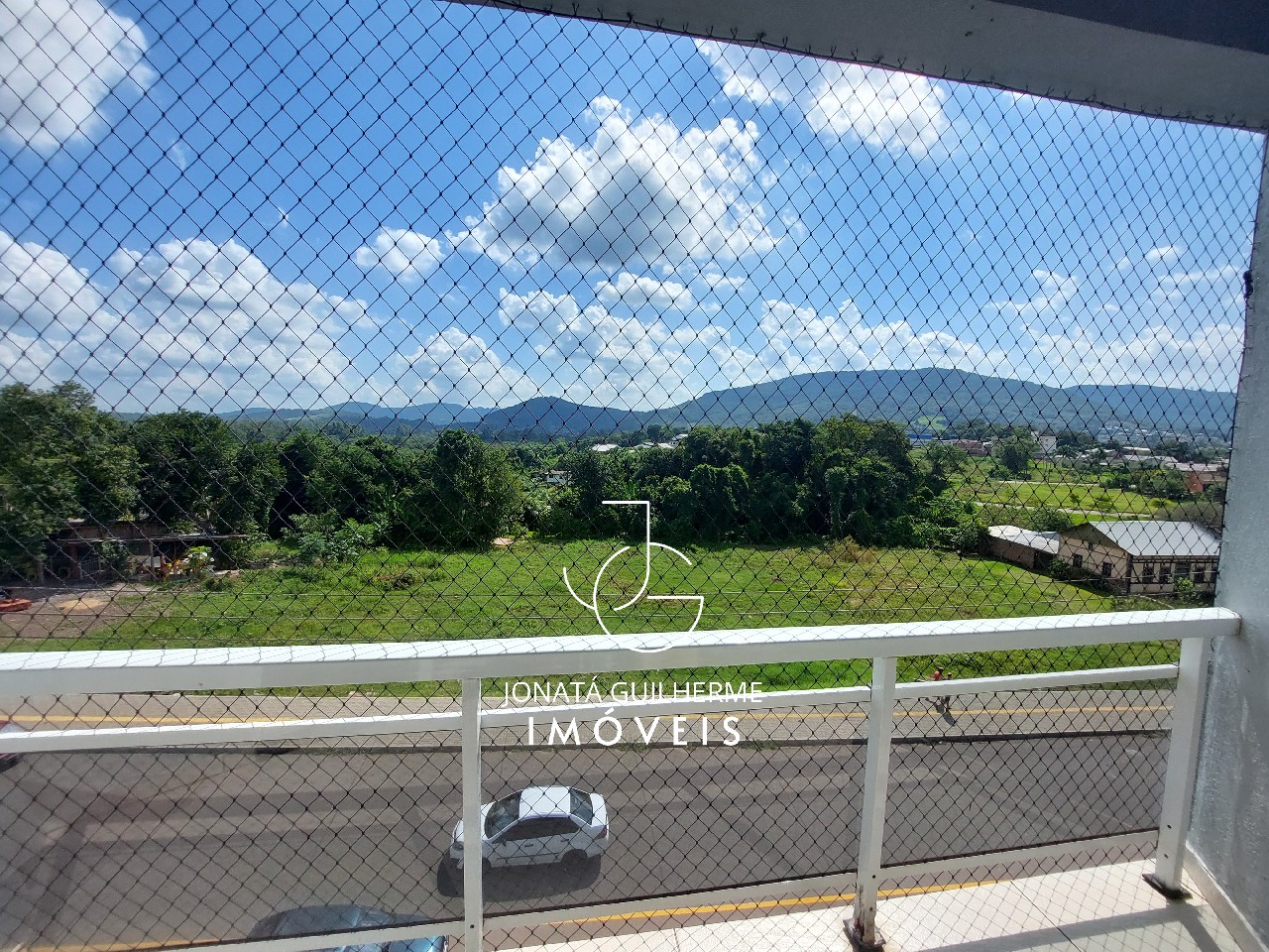 Cobertura à venda em Feliz-RS, bairro Matiel: 3 quartos, 1 suíte, 1 sala, 2 banheiros, 1 vaga de garagem, 200m².