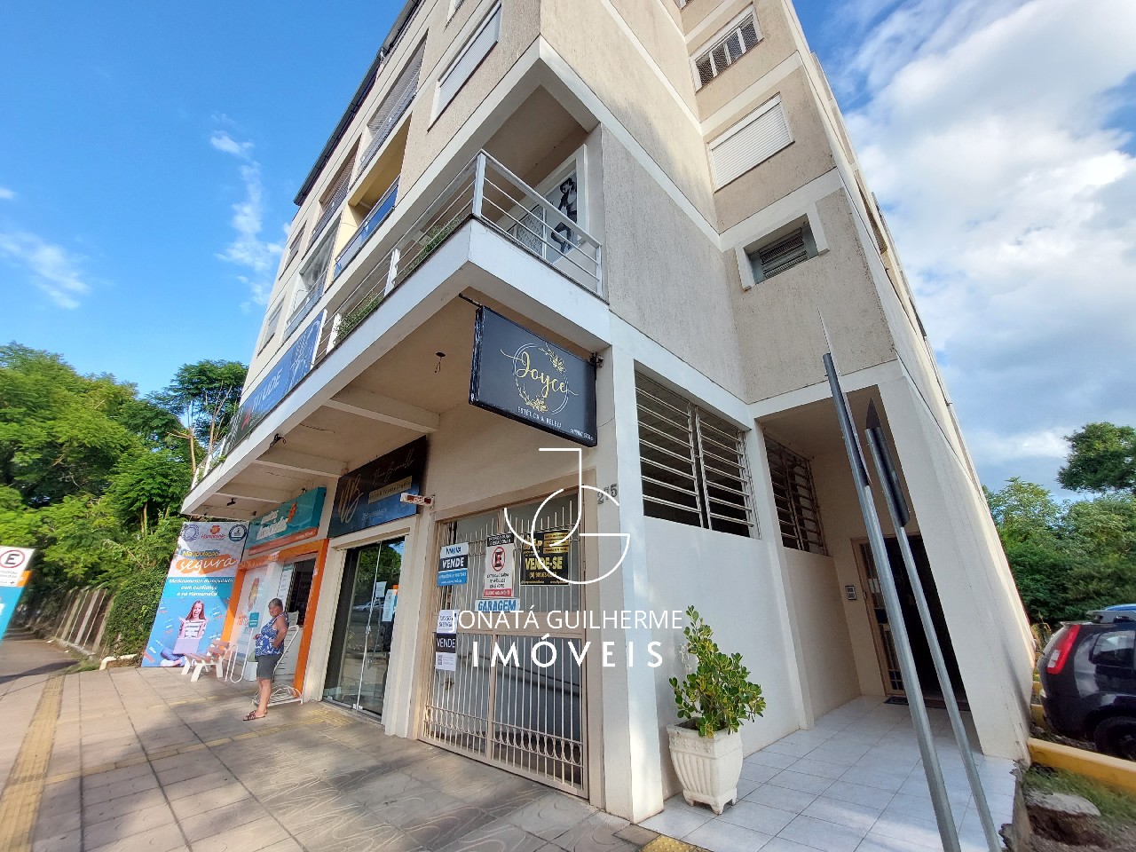 Imperdível apartamento à venda no centro de feliz-rs: 2 quar