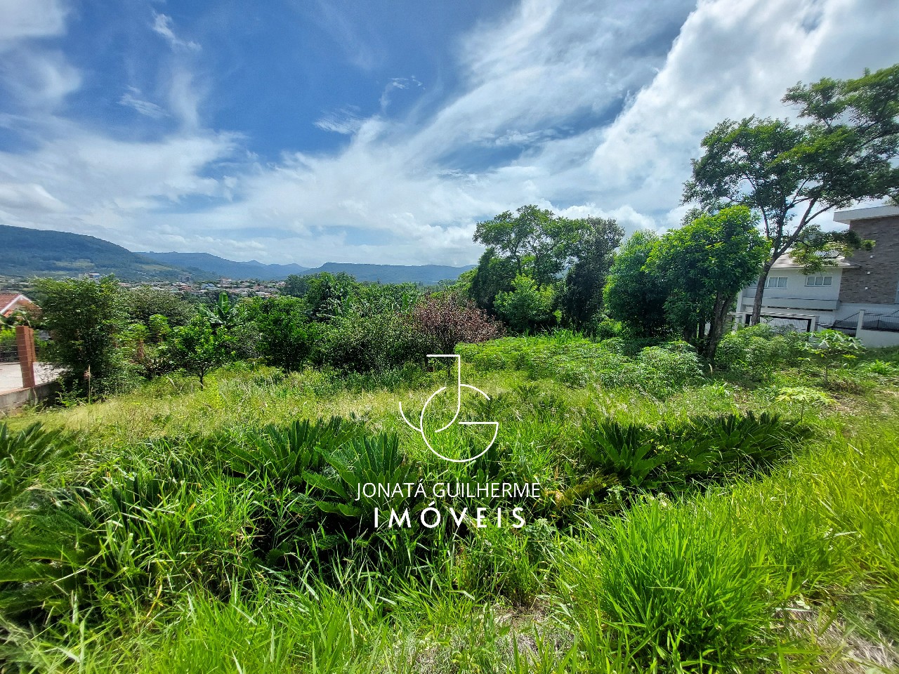 Terreno à venda em feliz-rs, bairro matiel, com 450m² de áre