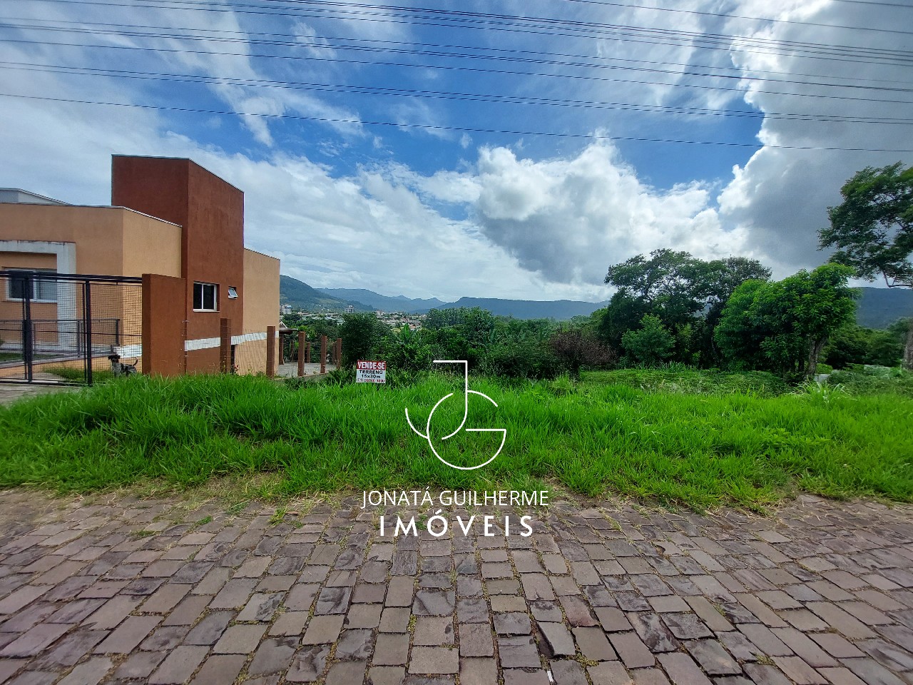 Terreno à venda em feliz-rs, bairro matiel, com 450m² de áre