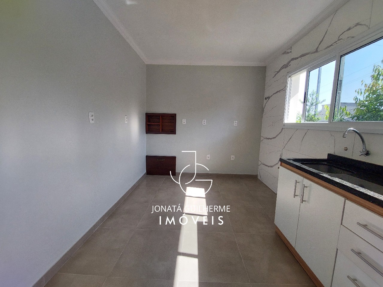 Imperdível! Casa à venda na Vila Rica, Feliz-RS, 3 quartos, 1 sala, 1 banheiro, 1 vaga de garagem, 84,63 m².