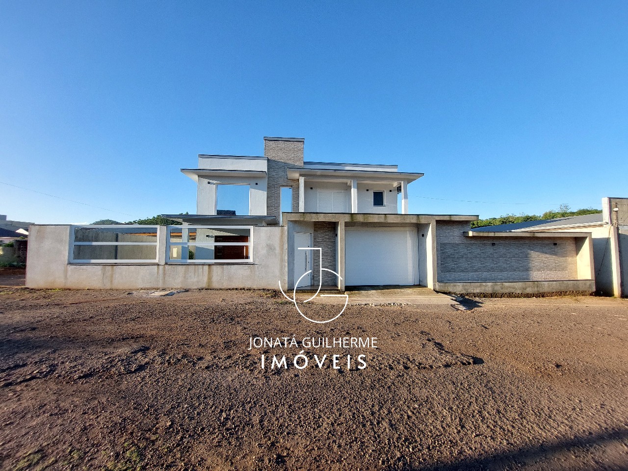 Casa à venda em Bom Princípio - RS, Morro Tico Tico: 3 quartos, 1 suíte, 1 sala, 3 banheiros, 2 vagas de garagem, 470m².
