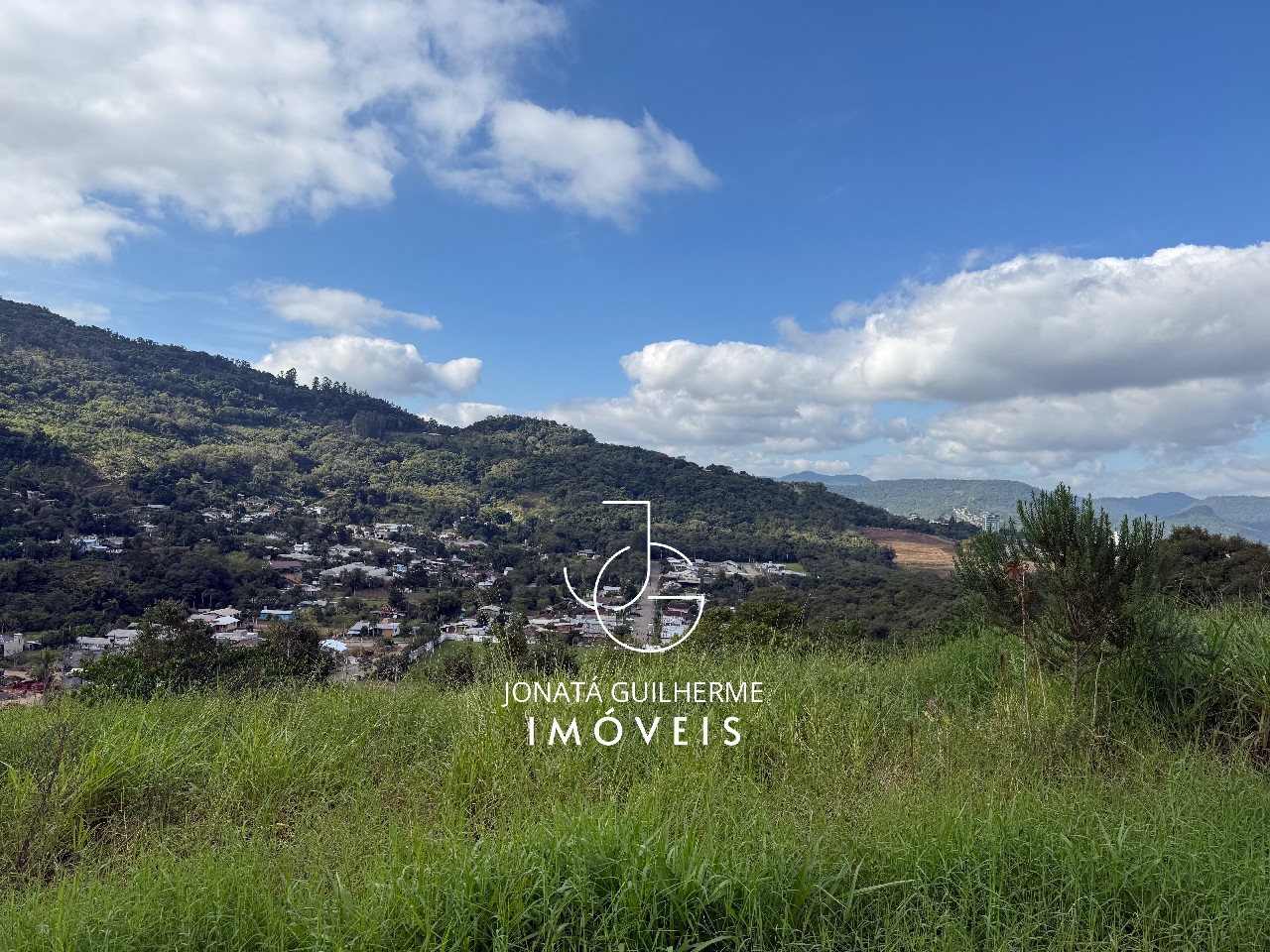 Terreno à venda em feliz-rs, bairro vale do hermes, com 450m
